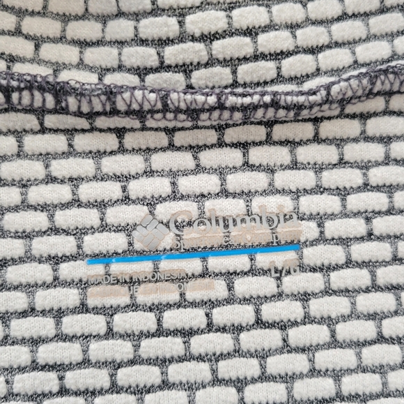 Columbia 1/4 Zip Pullover - Picture 4 of 7